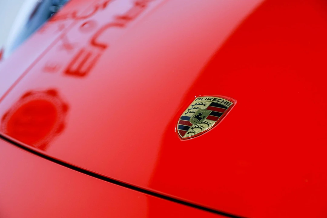 2020 Porsche 992 Carrera 4S - Image 27 of 31