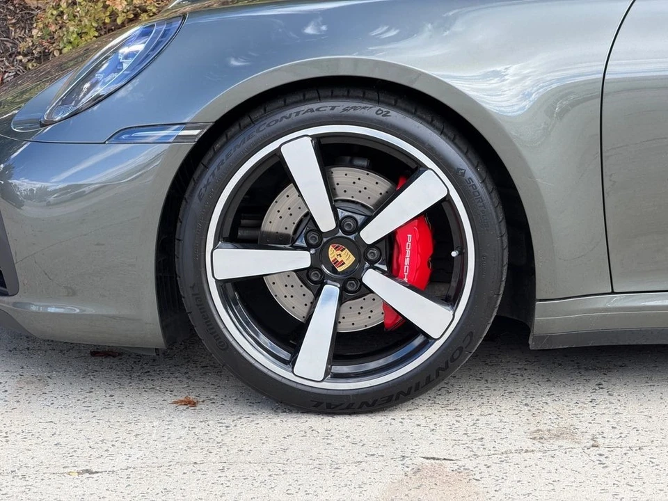 2020 Porsche 992 Carrera 4S - Image 13 of 21