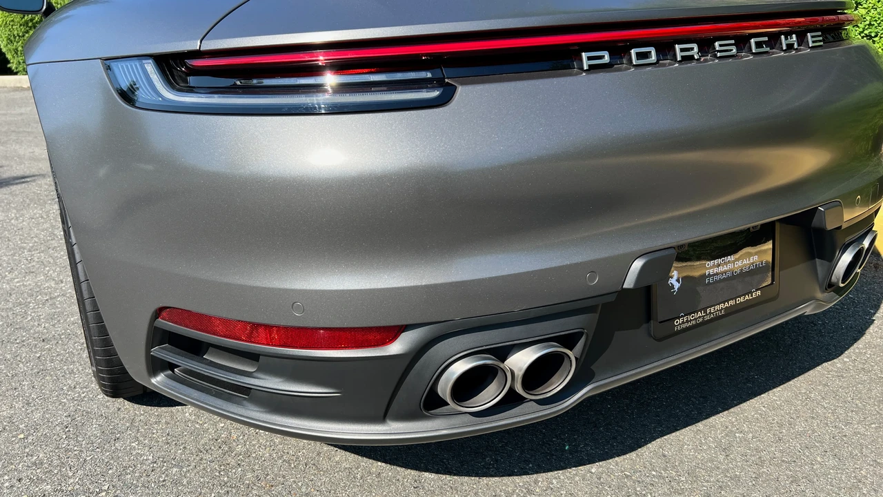 2020 Porsche 992 Carrera 4S - Image 15 of 31