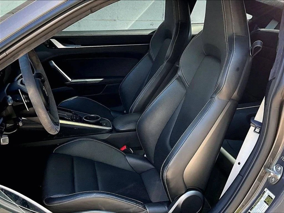 2020 Porsche 992 Carrera 4S - Image 5 of 5