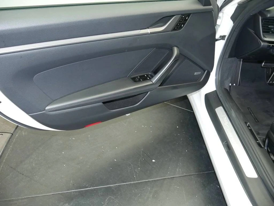 2020 Porsche 992 Carrera 4S - Image 4 of 5