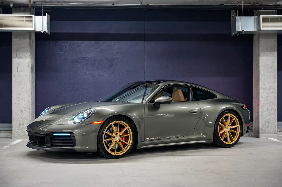 2020 Porsche 992 Carrera 4S - Image 7 of 31