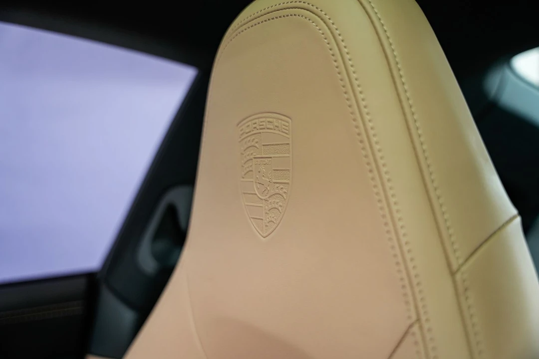 2020 Porsche 992 Carrera 4S - Image 21 of 31
