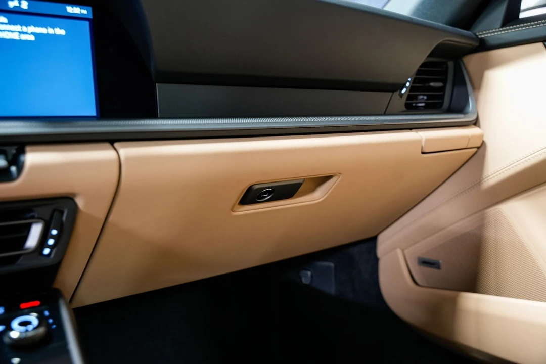 2020 Porsche 992 Carrera 4S - Image 20 of 31