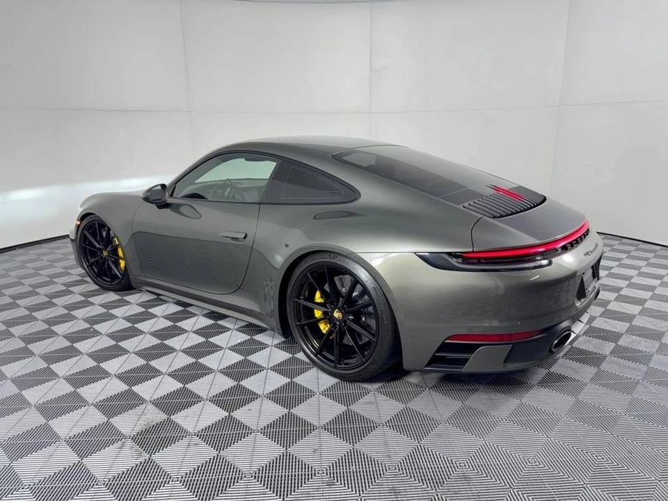 2020 Porsche 992 Carrera 4S - Image 3 of 5