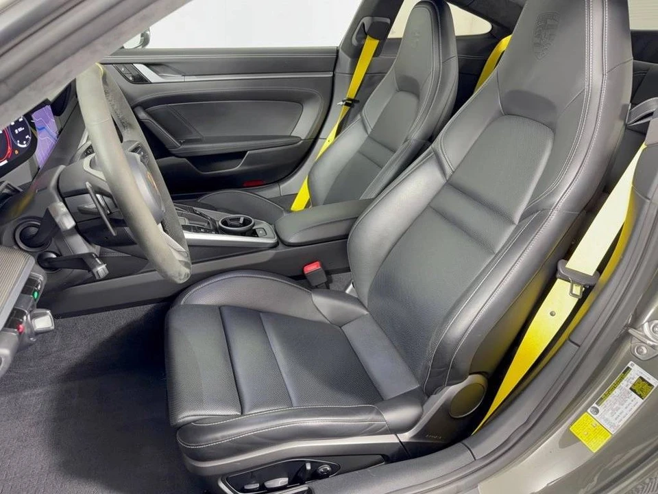 2020 Porsche 992 Carrera 4S - Image 5 of 5
