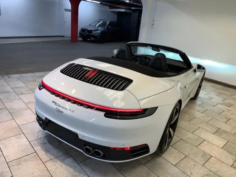 2020 Porsche 992 Carrera 4S - Image 9 of 12