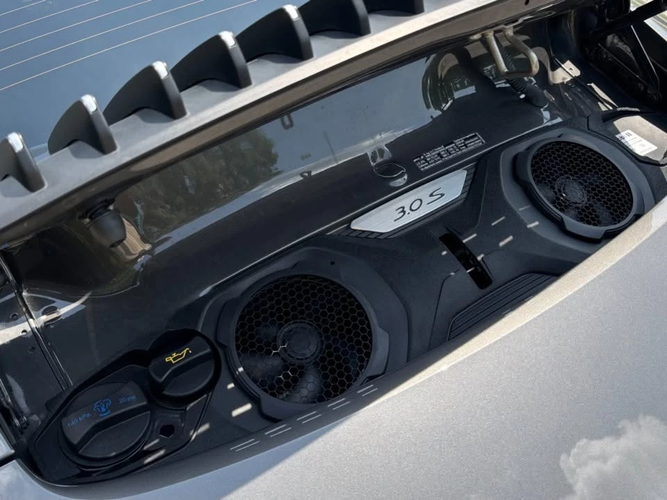 2020 Porsche 992 Carrera 4S - Image 19 of 20
