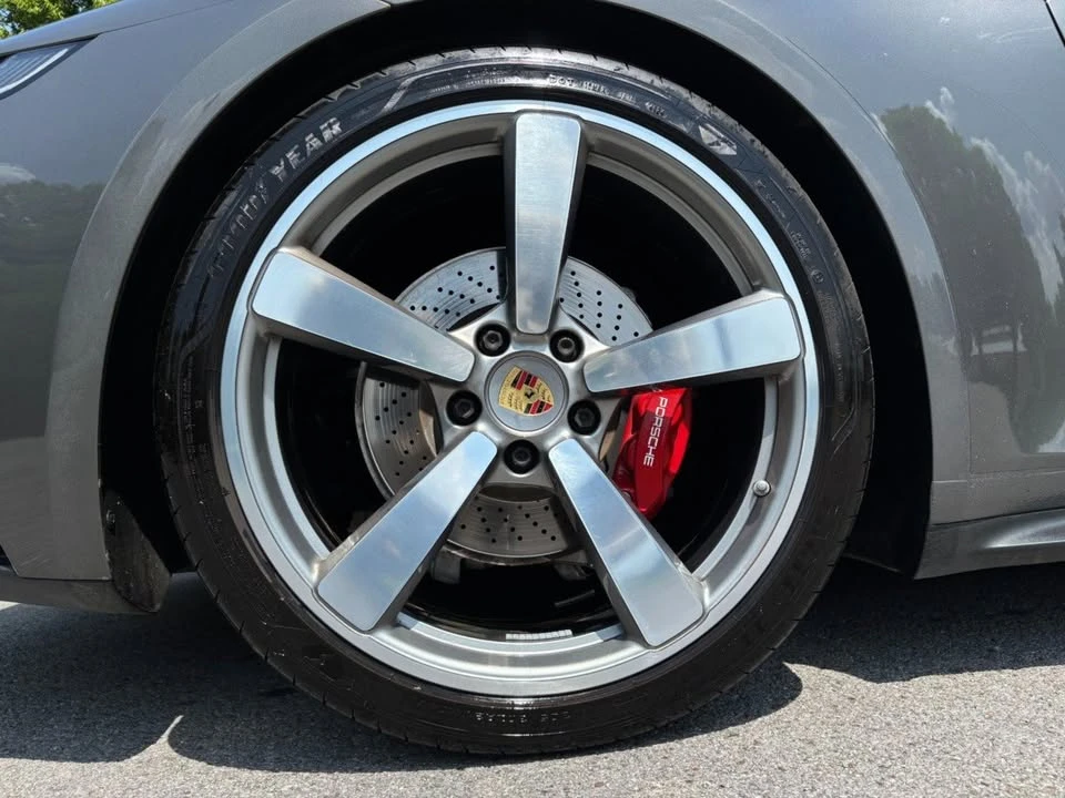 2020 Porsche 992 Carrera 4S - Image 18 of 20