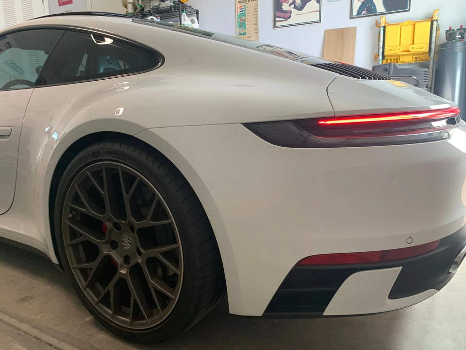 2020 Porsche 992 Carrera 4S - Image 24 of 25