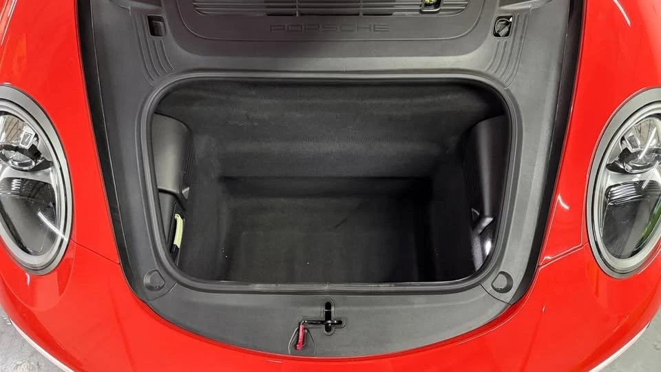 2020 Porsche 992 Carrera 4S - Image 10 of 20