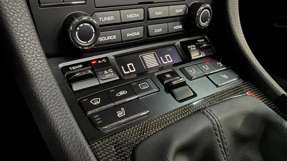 2020 Porsche 992 Carrera 4S - Image 7 of 20