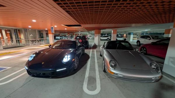2020 Porsche 992 Carrera - Image 17 of 21