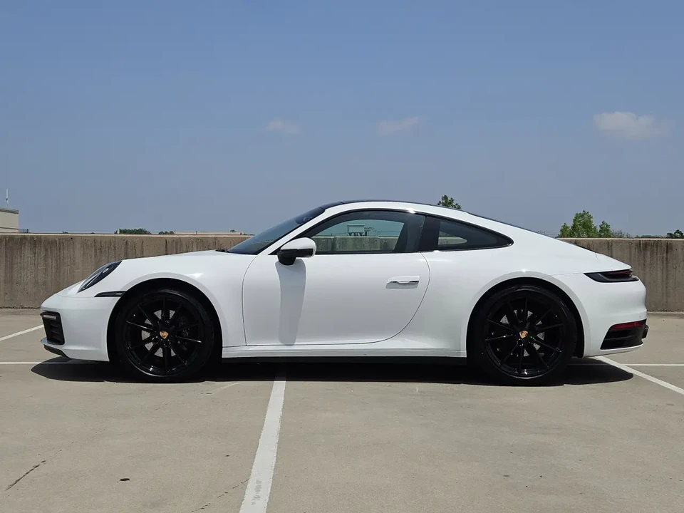 2020 Porsche 992 Carrera - Image 4 of 8