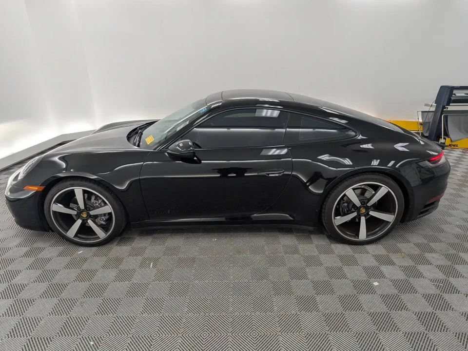 2020 Porsche 992 Carrera - Image 2 of 13