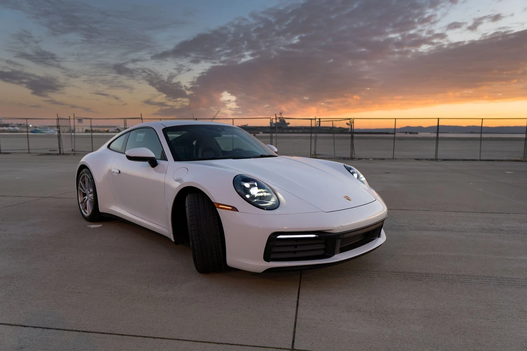 2020 Porsche 992 Carrera - Image 8 of 31