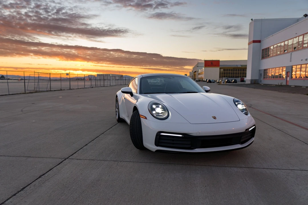 2020 Porsche 992 Carrera - Image 2 of 31
