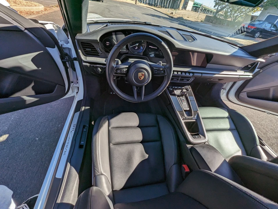 2020 Porsche 992 Carrera - Image 23 of 31