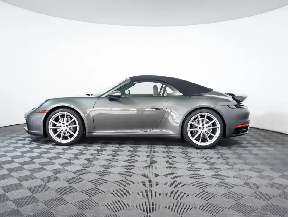 2020 Porsche 992 Carrera - Image 2 of 8