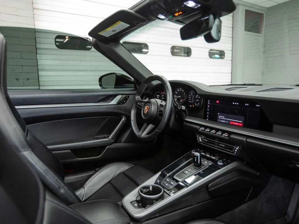 2020 Porsche 992 Carrera - Image 15 of 31