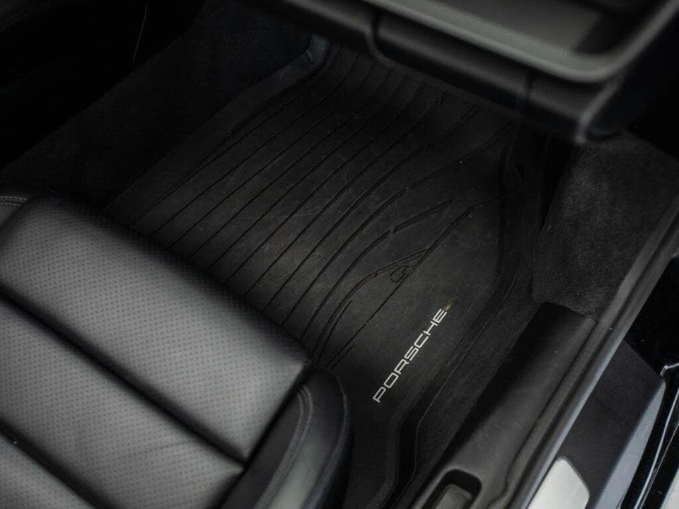 2020 Porsche 992 Carrera - Image 27 of 31