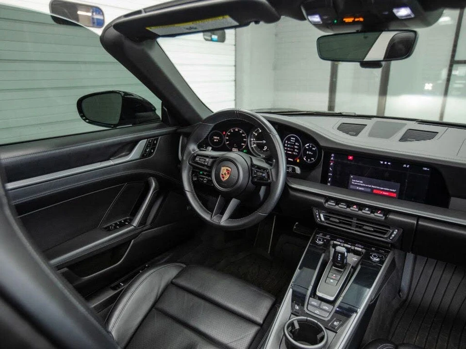 2020 Porsche 992 Carrera - Image 16 of 31