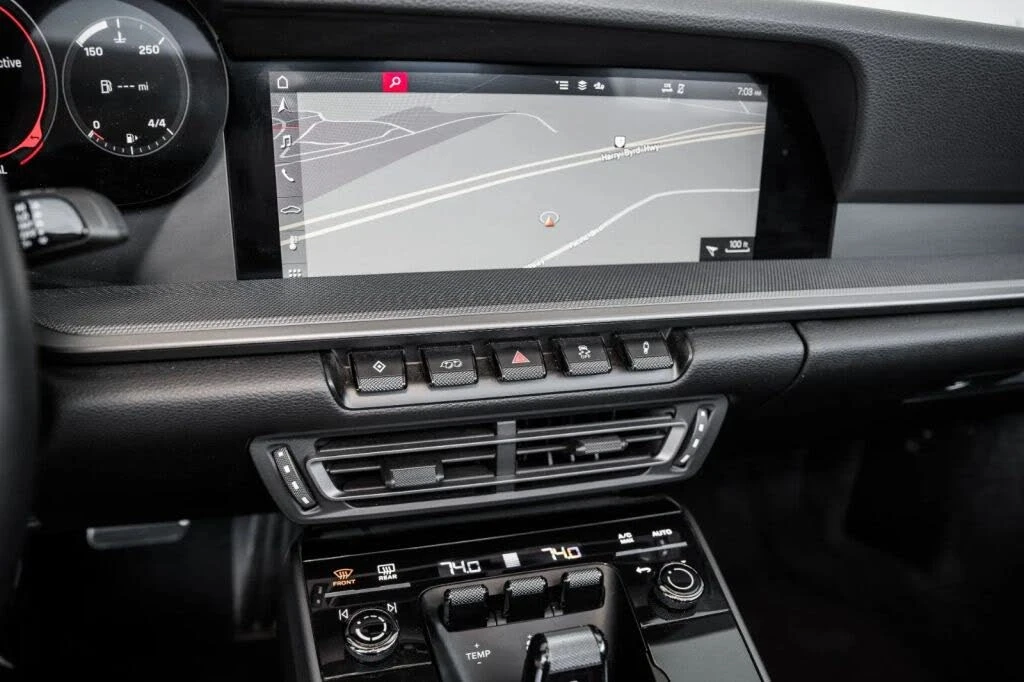 2020 Porsche 992 Carrera - Image 11 of 15