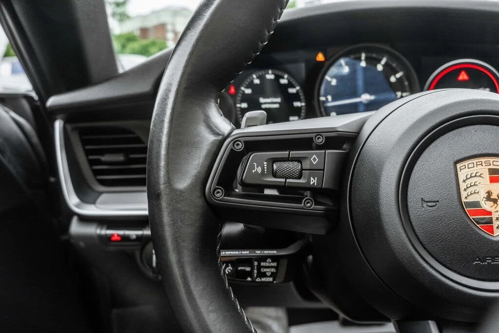 2020 Porsche 992 Carrera - Image 25 of 31