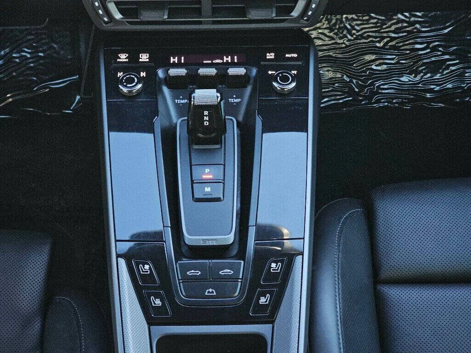 2020 Porsche 992 Carrera - Image 28 of 31
