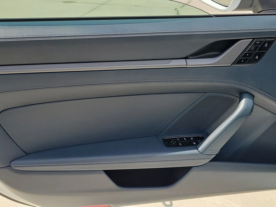 2020 Porsche 992 Carrera - Image 15 of 30