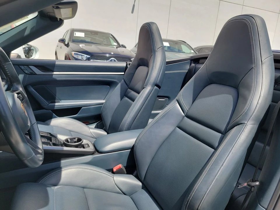 2020 Porsche 992 Carrera - Image 17 of 30