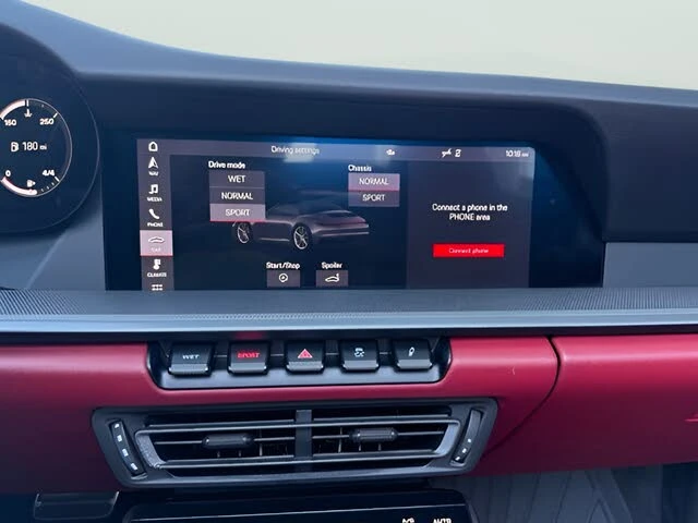 2020 Porsche 992 Carrera - Image 28 of 31