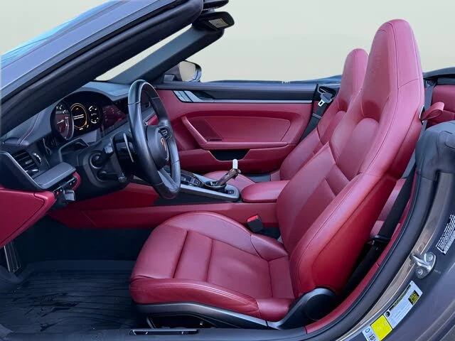 2020 Porsche 992 Carrera - Image 17 of 31