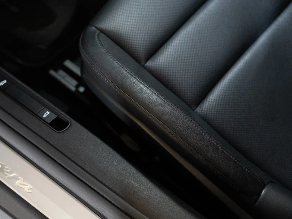2020 Porsche 992 Carrera - Image 13 of 26