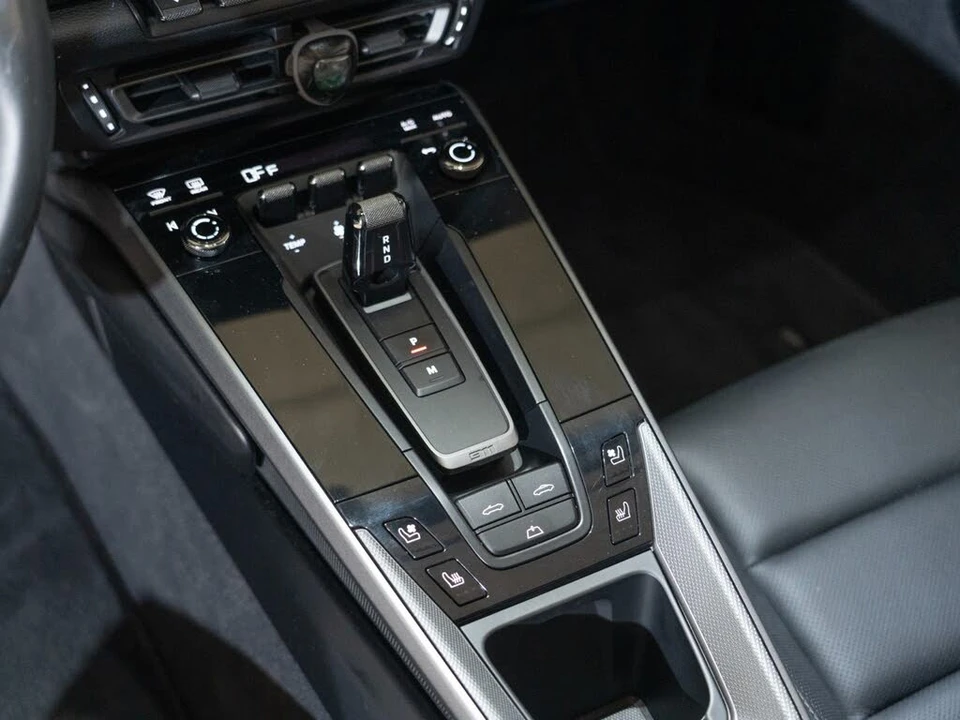 2020 Porsche 992 Carrera - Image 21 of 26