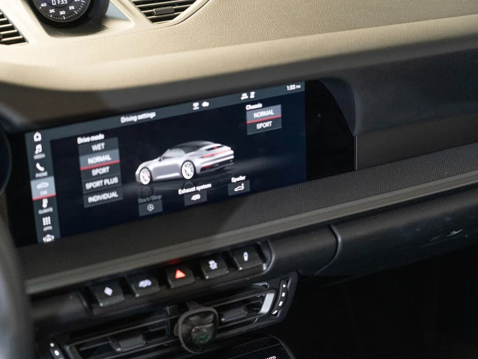 2020 Porsche 992 Carrera - Image 20 of 26