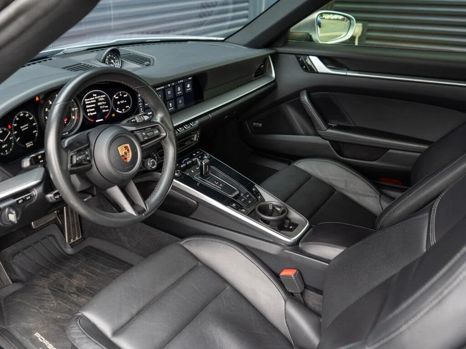 2020 Porsche 992 Carrera - Image 5 of 31