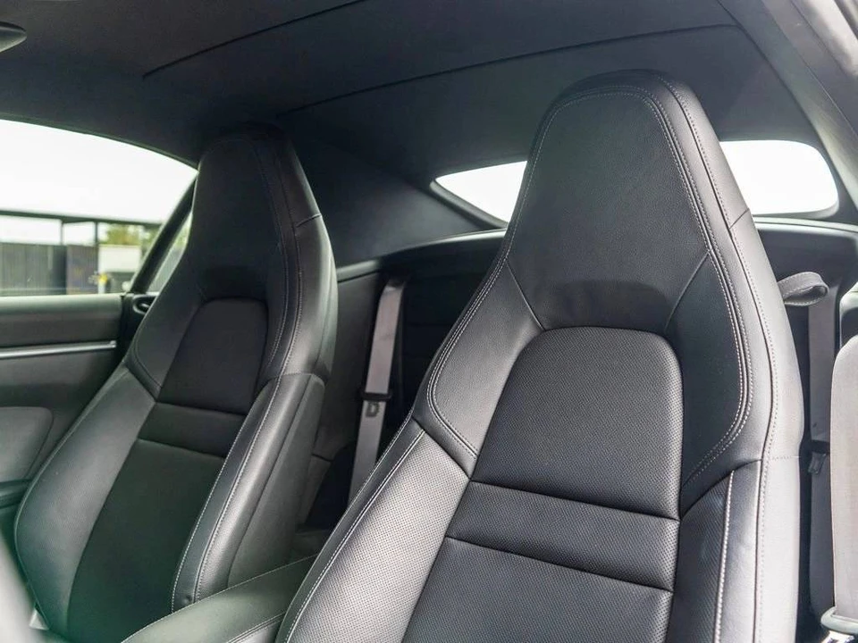 2020 Porsche 992 Carrera - Image 4 of 5