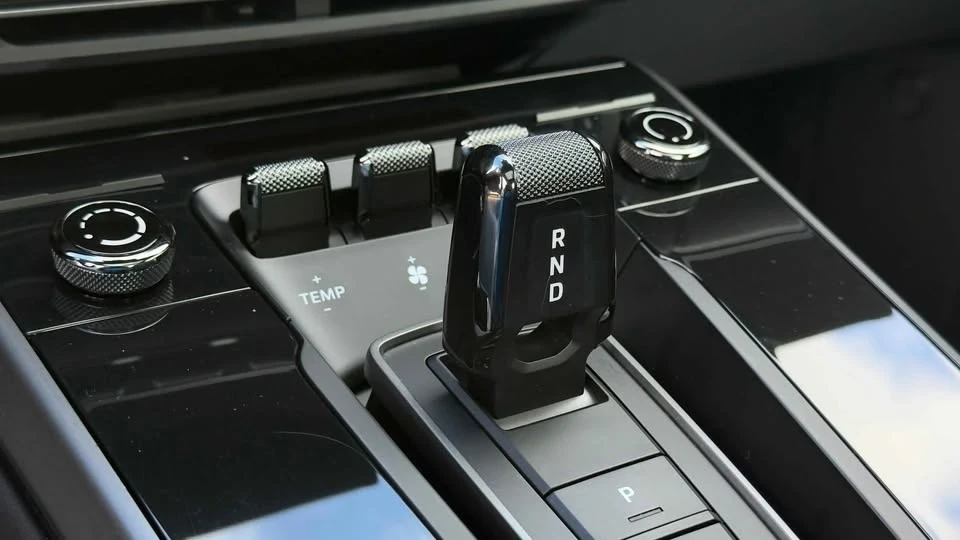 2020 Porsche 992 Carrera - Image 13 of 20