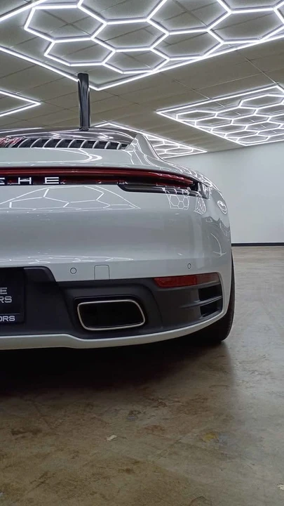 2020 Porsche 992 Carrera - Image 8 of 20