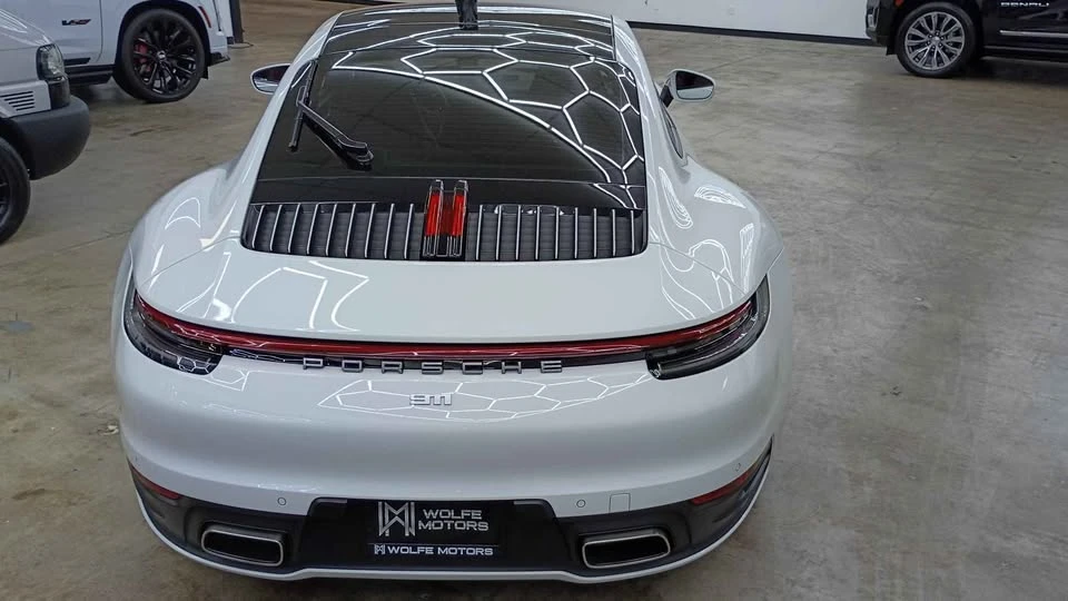 2020 Porsche 992 Carrera - Image 11 of 20