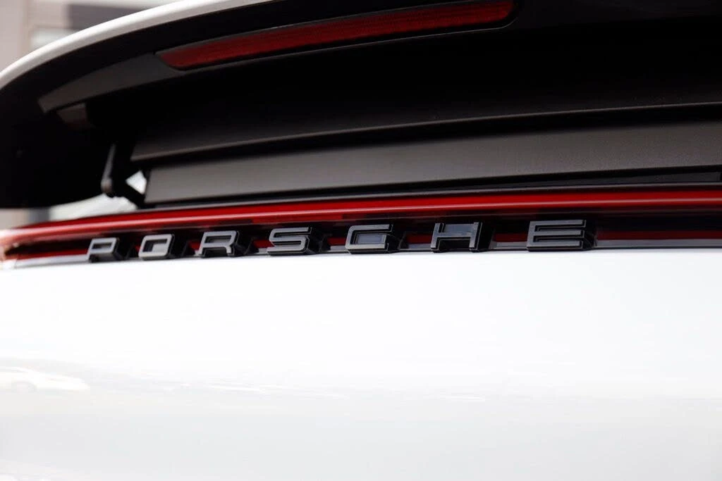 2020 Porsche 992 Carrera - Image 15 of 31