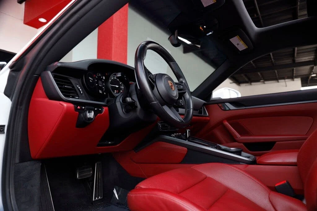 2020 Porsche 992 Carrera - Image 18 of 31