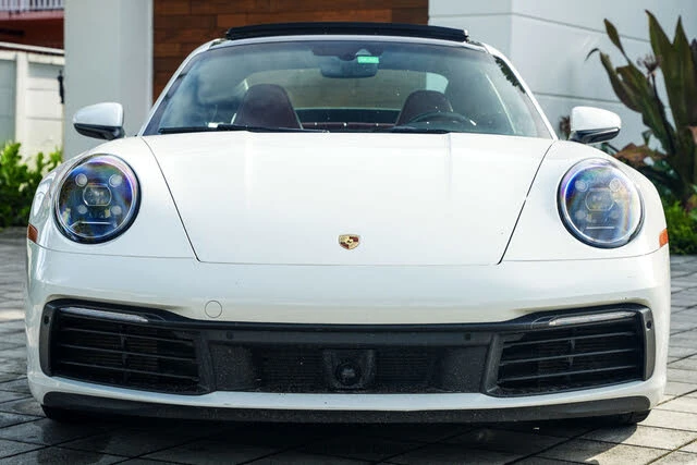 2020 Porsche 992 Carrera - Image 13 of 31