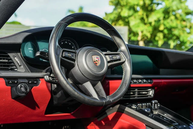 2020 Porsche 992 Carrera - Image 23 of 31