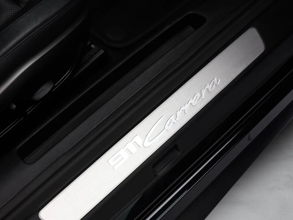 2020 Porsche 992 Carrera - Image 14 of 31