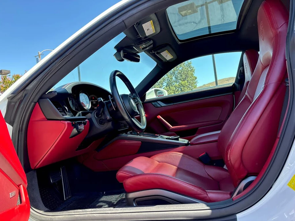 2020 Porsche 992 Carrera - Image 8 of 31