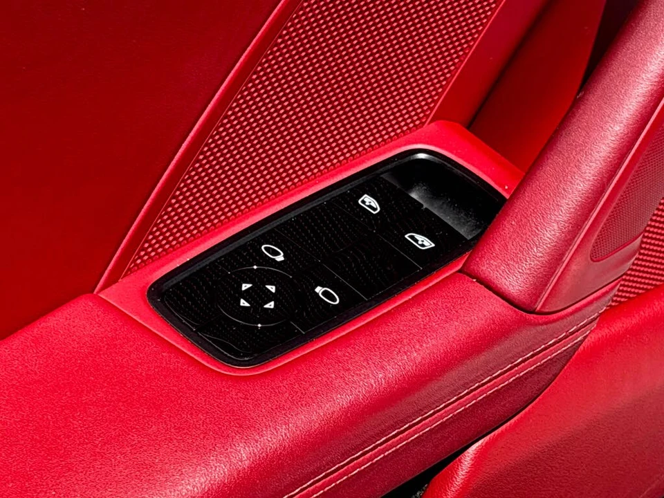 2020 Porsche 992 Carrera - Image 17 of 31