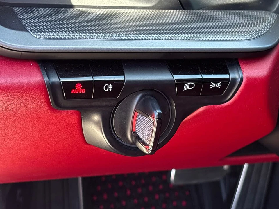 2020 Porsche 992 Carrera - Image 19 of 31
