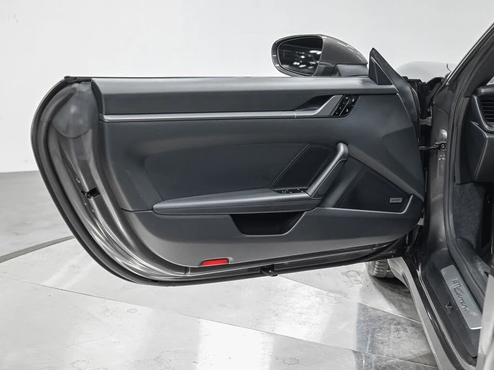 2020 Porsche 992 Carrera - Image 10 of 21